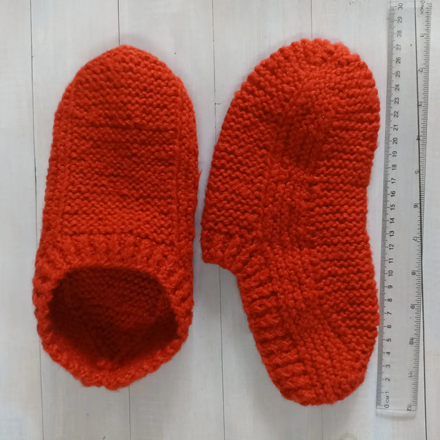Укороченные очень теплые  носочки (чуни), красные  25 см