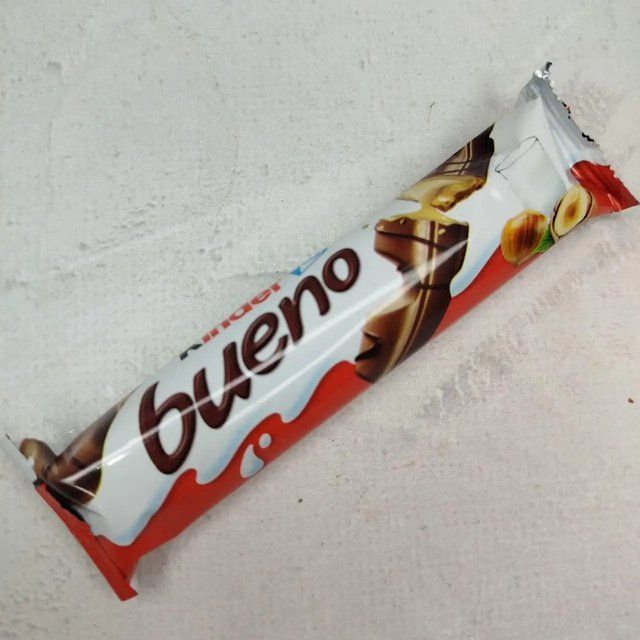 Батончик Kinder Bueno шоколадный 21,5 г